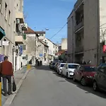 Studio A Priori * سبليت