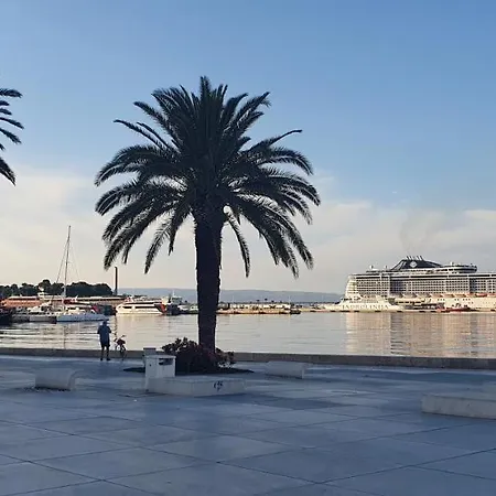 아파트 Studio A Priori