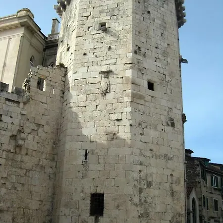 아파트 Studio A Priori