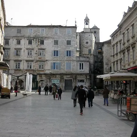 아파트 Studio A Priori