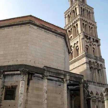 Studio A Priori 아파트