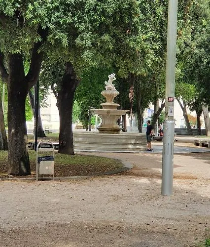 Studio A Priori Split